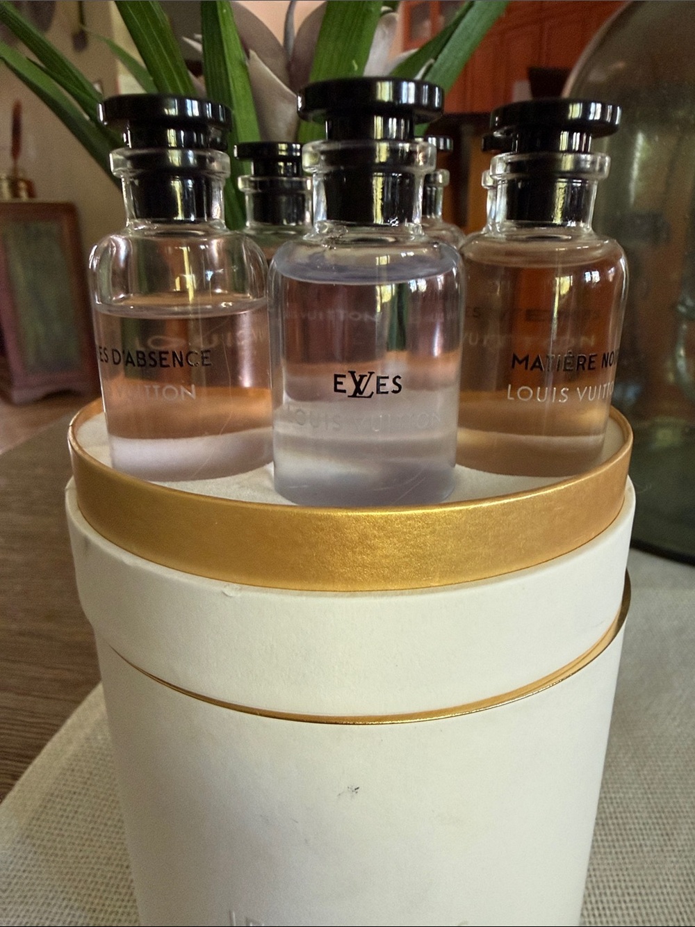 Louis Vuitton Fine Fragrance Samples/travel sized bottles. - Picture 2 of 6